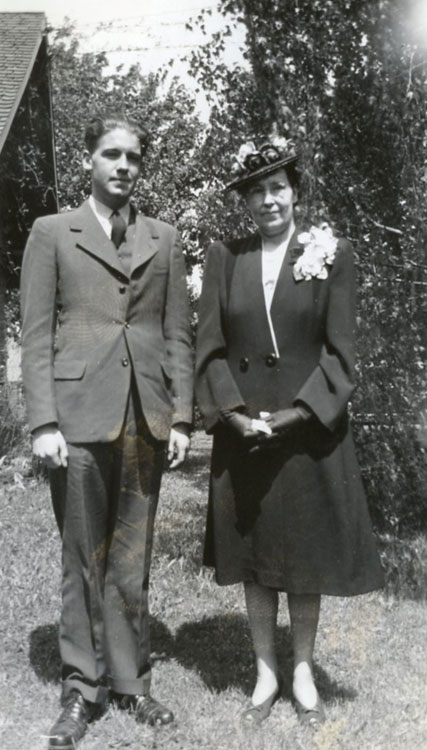 Del and his mother, Elizabeth, Easter 1943